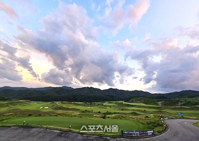 라비에벨CC 듄스코스 클럽하우스 옆에서 바라본 전경. 사진 | 춘천=장강훈 기자 zzang@sportsseoul.com