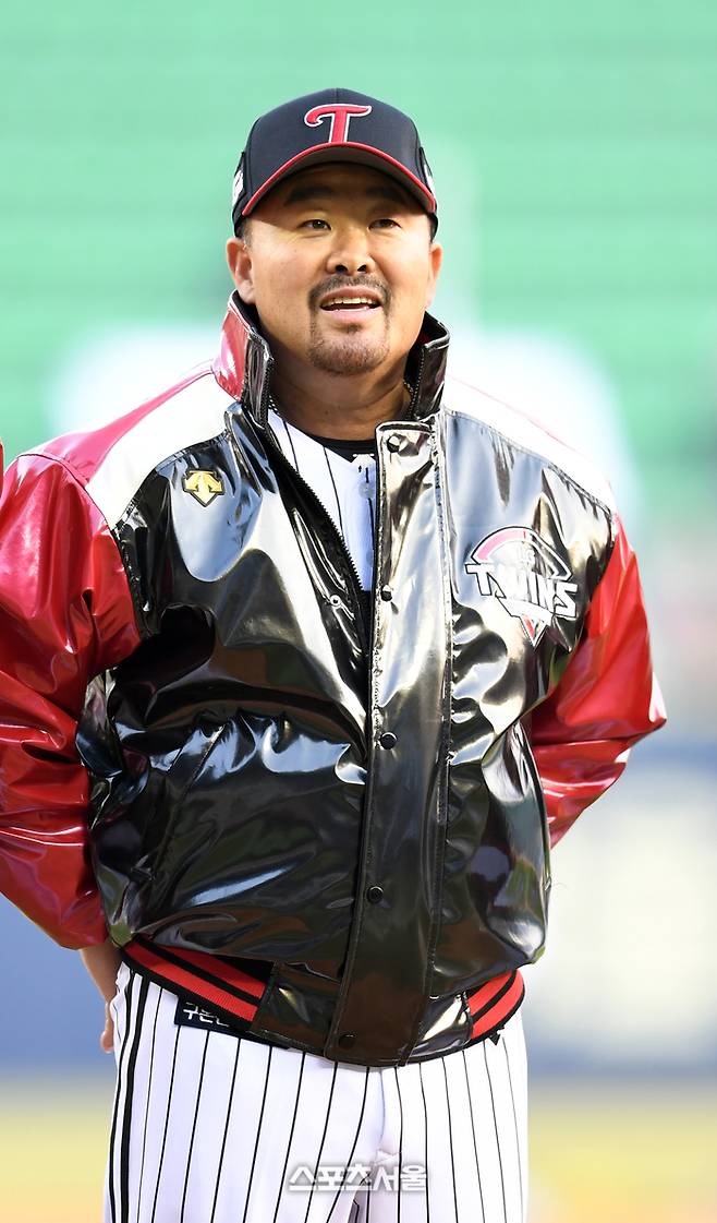LG 김용일 코치. 잠실 | 박진업 기자 upandup@sportsseoul.com