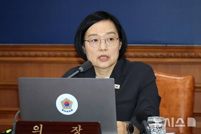 [서울=뉴시스] 조수정 기자 = 한성숙 국무총리가 28일 오전 서울 종로구 정부서울청사에서 국무회의를 주재하고 있다. (공동취재) 2026.07.28. chocrystal@newsis.com