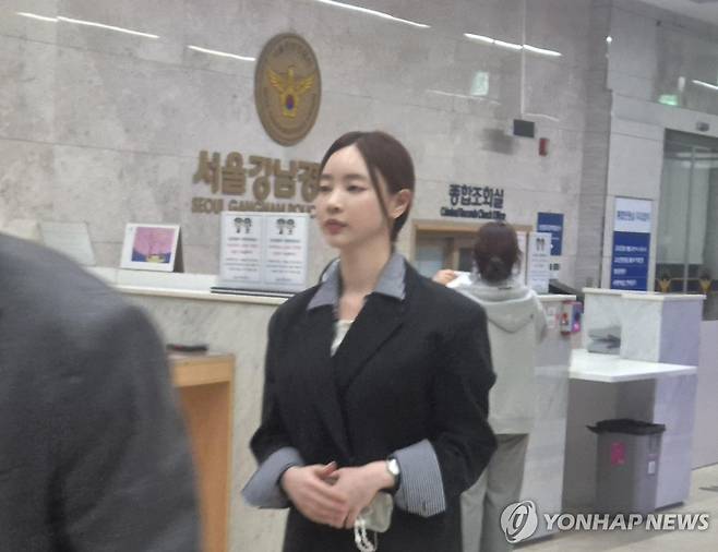 '필라테스 가맹 사기 의혹' 양정원 경찰 조사 후 귀가 [촬영 이의진]