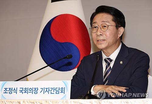 기자 간담회 하는 조정식 국회의장(서울=연합뉴스) 조정식 국회의장이 28일 서울 여의도 국회 사랑재에서 취임 후 첫 기자간담회를 하고 있다. 2026.7.28 [국회사진기자단] photo@yna.co.kr
