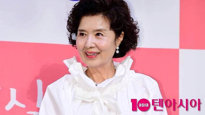 배우 윤미라가 '라스'에 출연했다./사진=텐아시아DB