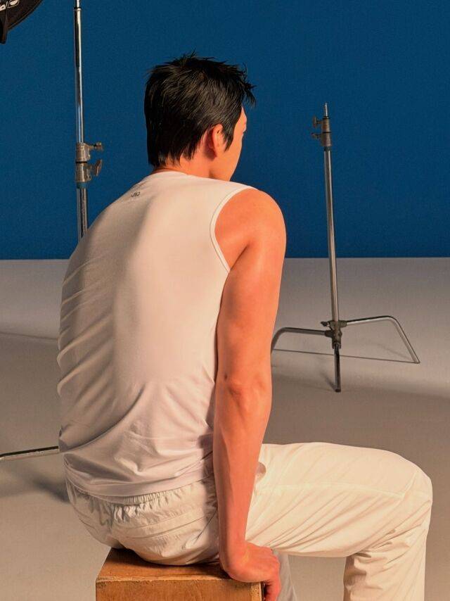 Actor Kim Woo-bin shared an update on his recent activities by posting photos taken on the set of a commercial shoot via his social media account. In the photos, Kim Woo-bin perfectly pulled off all-black and all-white outfits, showcasing his bulking arm muscles and impressive physique.Standing at 188 cm tall, Kim Woo-bin struck a variety of poses, showcasing his exceptional looks. He has been actively appearing on tvNs variety show Kong Kong Farm Farm recently.Meanwhile, Kim Woo-bin married actress Shin Min-ah last December. The couple tied the knot after a 10-year romance and received an outpouring of congratulations.