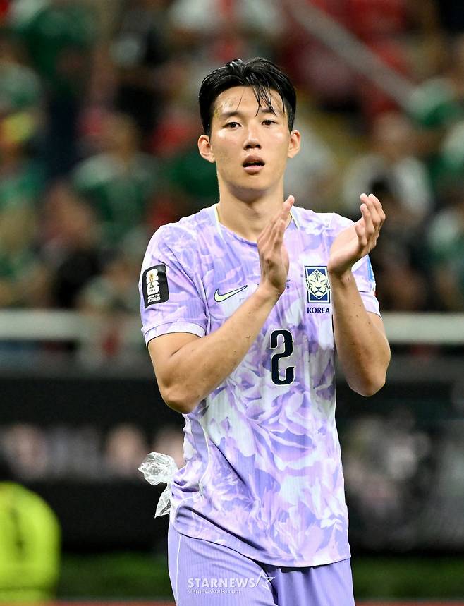 2026 북중미월드컵 A조 예선 대한민국 대 멕시코 경기가 19일(한국 시간) 멕시코 과달라하라 에스타디오 아크론에서 열렸다.수비수 이한범이 경기를 마무리하고 있다.  2026.06.19. /사진=김진경 kim.jinkyung@