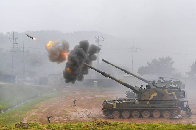 한화에어로스페이스가 2분기 시장 전망치를 3000억원 넘게 웃도는 깜짝 실적을 내놓으면서 증권가가 일제히 목표주가를 올려잡고 있다. 사진은 K9 자주포. /사진=뉴스1