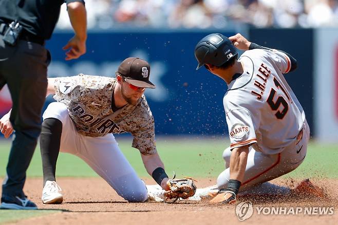 시즌 7번째 도루 성공한 이정후  [Mandatory Credit: David Frerker-Imagn Images=연합뉴스. 재판매 및 DB 금지]