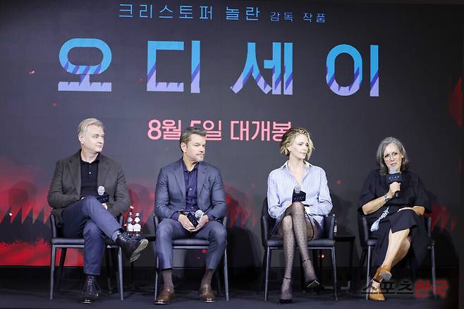 영화 '오디세이' 내한 기자간담회에 참석한 크리스토퍼 놀란 감독, 맷 데이먼, 샤를리즈 테론, 프로듀서 엠마 토마스. 2026.8.3 ⓒ이혜영 기자 lhy@hankooki.com