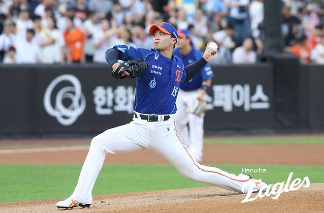 한화 왕옌청이 29일 대전 한화생명 볼파크에서 열린 2026 KBO리그 정규시즌 롯데전에 선발 등판해 역투하고 있다. 사진 | 한화 이글스