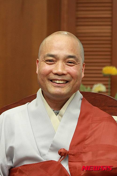 선운사 주지 경우스님