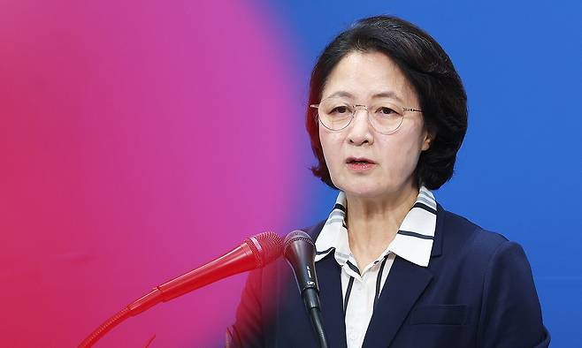 경기도 재정 비상 선언 기자회견 하는 추미애 경기지사 (수원=연합뉴스) 홍기원 기자 = 추미애 경기도지사가 5일 경기도 수원시 경기도청에서 '경기도 재정 비상 상황' 선언 기자회견을 하고 있다. 2026.8.5 xanadu@yna.co.kr/2026-08-05 11:02:59/ <저작권자 ⓒ 1980-2026 ㈜연합뉴스. 무단 전재 재배포 금지, AI 학습 및 활용 금지>