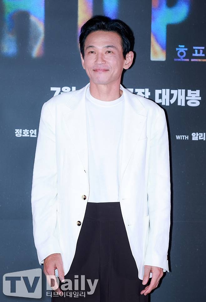 배우 황정민