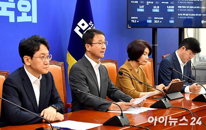 한병도 더불어민주당 당대표 직무대행 겸 원내대표가 6일 서울 여의도 국회에서 열린 정책조정회의에서 발언하고 있다. [사진=곽영래 기자]