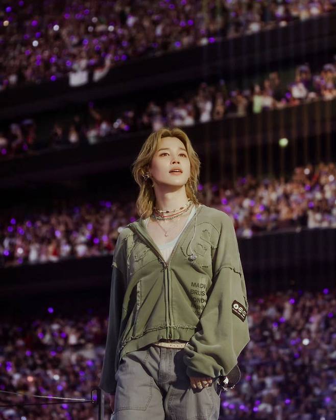 O mundo inteiro ♥ BTS Jimin, Bastidores da Turnê Mundial... Brilho, Charme Inesperado