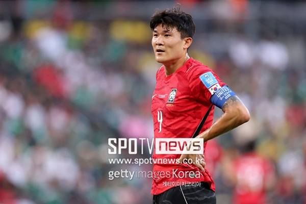 ▲ 한국 축구가 새로운 사령탑 찾기에 속도를 내는 상황에서 김민재가 닷새 전에 밝힌 '차기 감독상'이 새삼 주목받고 있다.