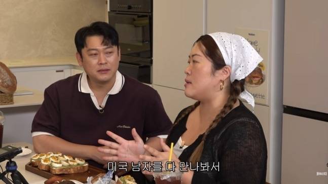 백진경이 유튜브 채널 ‘신여성’에 출연해 자신의 연애사를 공개했다.