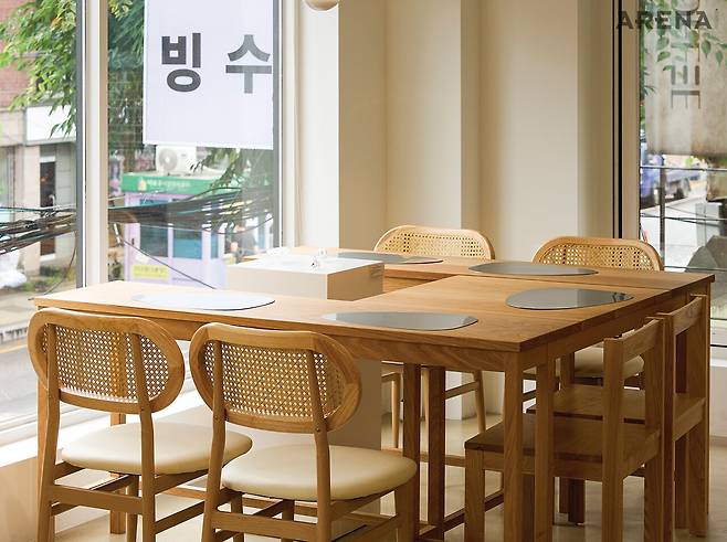 서울 마포구 동교로 260 2층