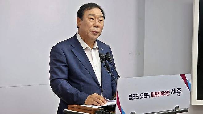[세종=뉴시스] 송승화 기자 = 지난 6월 세종시청에서 소청 배경 설명하는 최민호 전 세종시장. 2026.06.18. ssong1007@newsis.com. *재판매 및 DB 금지