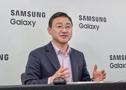 노태문 삼성전자 대표이사 사장이 26일(현지 시간) 미국 샌프란시스코에서 '삼성 갤럭시 언팩 2026' 행사 직후 국내 기자간담회를 하고 있다./삼성전자
