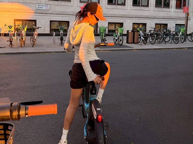 @jennierubyjane