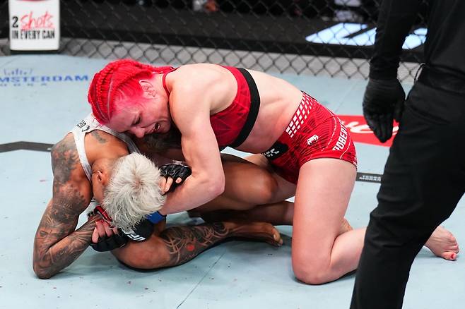 질리언 로버트슨. 사진=UFC