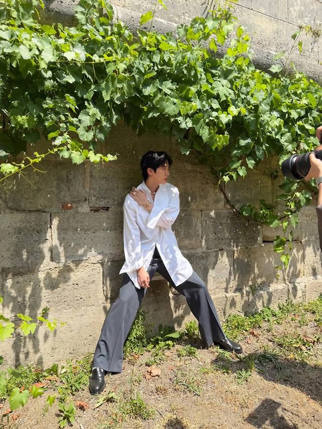 'Príncipe Fred' Jin do BTS, 'Ensaio fotográfico fantástico' que cativou o mundo com elegância
