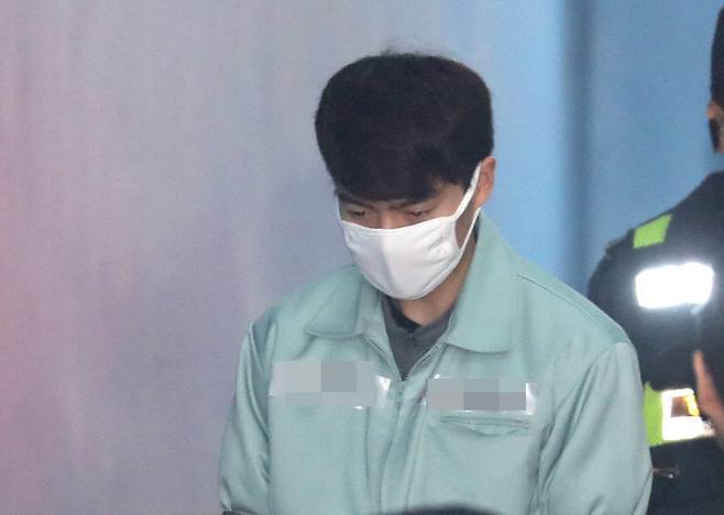 배우 손승원이 지난 2019년 선고 공판을 위해 서울 서초구 서울중앙지법으로 들어가고 있다. (사진=뉴시스)