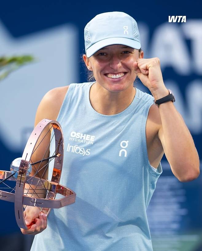 온갖 비판을 견뎌내며 이런 날을 기다렸던 이가 시비옹테크. WTA 투어