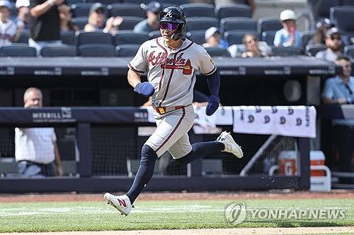 대주자로 출전해 결승 득점 올린 김하성 [Mandatory Credit: Wendell Cruz-Imagn Images=연합뉴스. 재판매 및 DB 금지]