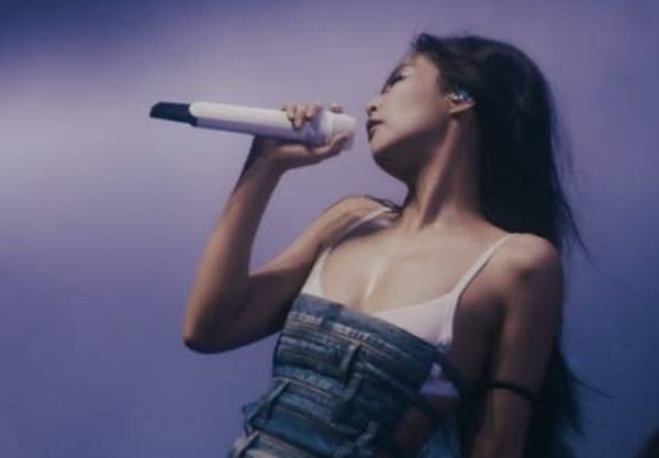 제니 소셜 계정 캡처