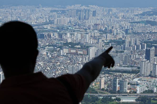 지난 3일 서울 송파구 롯데월드타워에서 바라본 강남구 아파트 모습 (사진=연합뉴스)