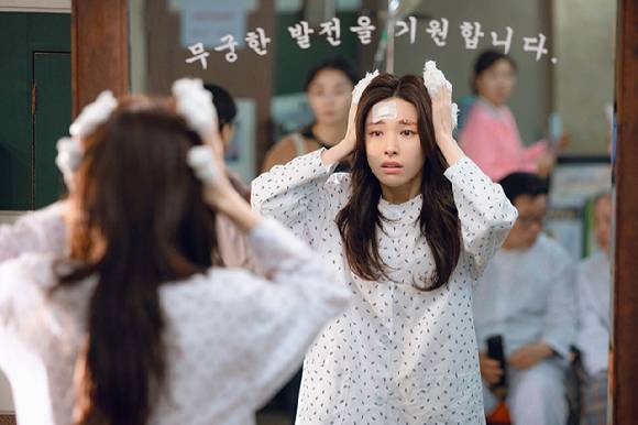 배우 하영이 넷플릭스 시리즈 '이런 엿같은 사랑'에서 열연하고 있다. [사진=넷플릭스]