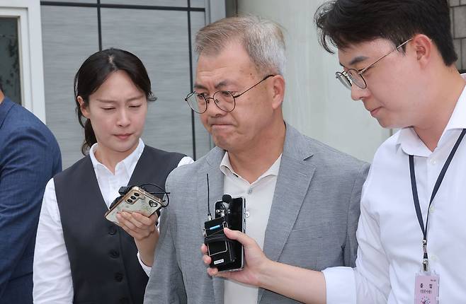 강호필 전 육군 지상작전사령관이 지난달 13일 내란 중요임무 종사 혐의로 구속영장 실질심사를 받고 서울중앙지법을 나서고 있다. 연합뉴스