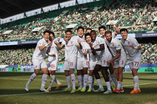 상승세의 부천이 코리아컵 16강 부산 아이파크 원정서 승리를 다짐하고 있다. 한국프로축구연맹 제공