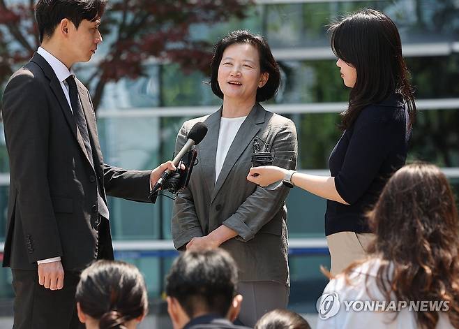 '대장동 항소포기 비판' 정유미 검사장 '강등' 취소판결 [연합뉴사 자료사진]