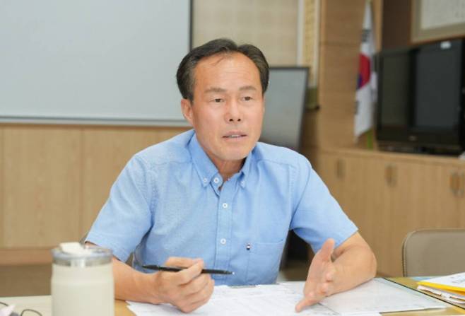 서과석 포천시의회 의장. 포천시의회 제공