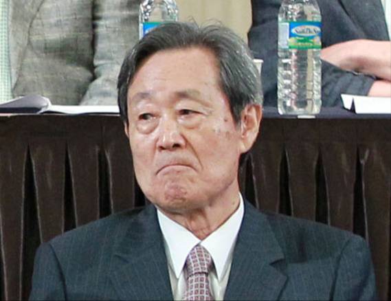 1982년 세계야구선수권대회에서 한국을 우승으로 이끈 어우홍 전 야구대표팀 감독이 19일 오후 4시 49분 별세했다. 향년 95세. 한국야구위원회(KBO)는 고인의 공로를 기려 KBO장으로 장례를 치르기로 했다. 연합뉴스