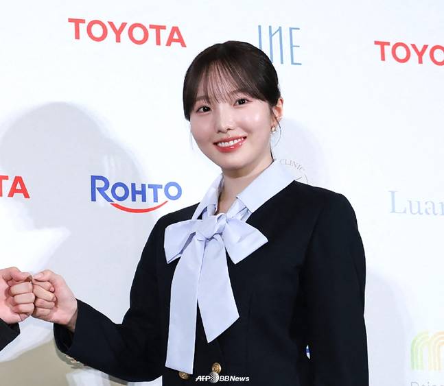 지난 5월 기자회견을 열고 현역 복귀를 선언하는 혼다 마린. /AFPBBNews=뉴스1