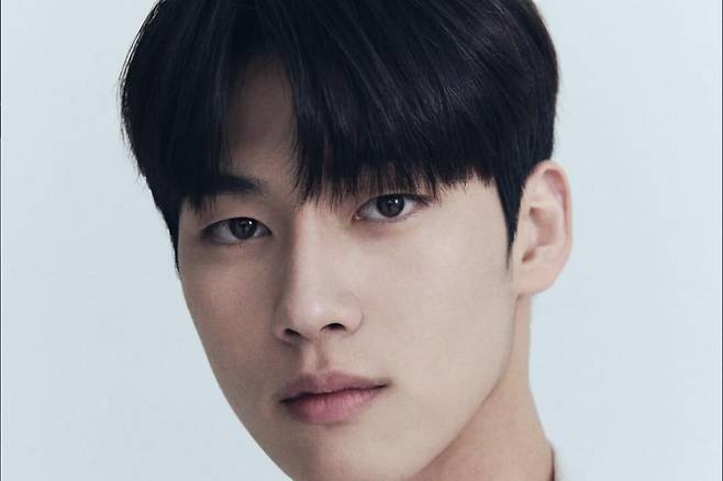 출처:홍민기