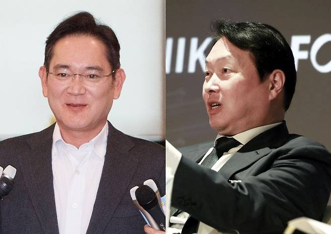 이재용 회장(사진 왼쪽)과 최태원 회장