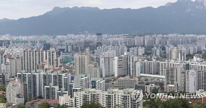 서울 불암산에서 바라본 노원구 아파트 모습. [연합뉴스]