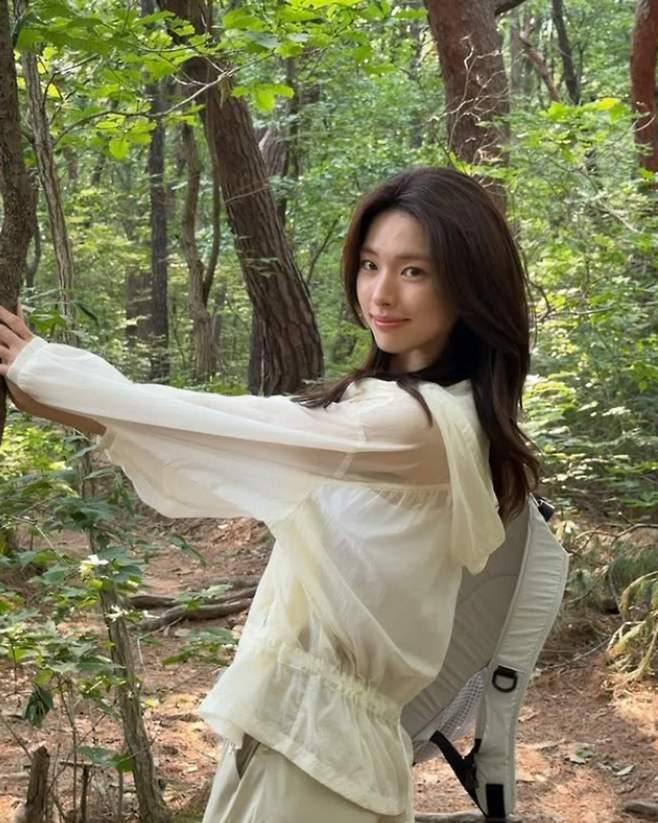 사진 = 하영 인스타그램