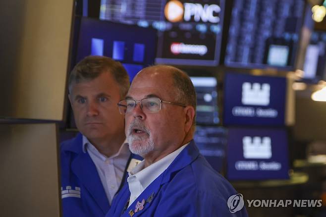 미국 뉴욕증권거래소(NYSE) 트레이더들 [EPA=연합뉴스]