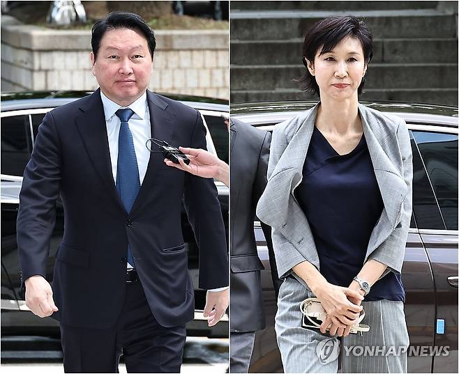 법원 "최태원, 노소영에 재산분할금 9천440억원 지급" (서울=연합뉴스) 24일 서초구 서울고등법원에서 열린 최태원 SK그룹 회장과 노소영 아트센터 나비 관장의 재산분할 소송 파기환송심에서 재판부는 최 회장이 노 관장에게 재산분할금으로 9천440억원을 지급해야 한다고 판결했다. 사진은 지난달 26일 변론기일에 출석하는 최 회장과 노 관장. 2026.7.24 [연합뉴스 자료사진] photo@yna.co.kr
