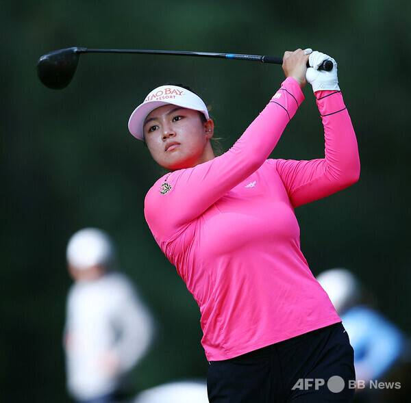 2026년 미국여자프로골프(LPGA) 투어 캐나다 CPKC 여자오픈에 출전한 주수빈 프로가 2라운드에서 경기하는 모습이다. 사진제공=ⓒAFPBBNews = News1 (사진을 무단으로 사용하지 마십시오.)