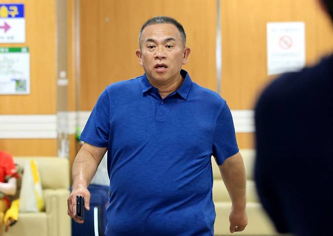 정치자금법 위반 혐의를 받는 '정치브로커' 명태균씨가 지난달 13일 서울 서초구 서울중앙지방법원에서 열린 정치자금법 위반 사건 1심 선고에 출석하고 있다./사진=뉴스1/