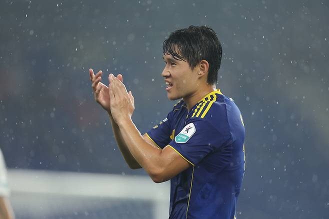 울산문수축구경기장/ K리그1/ 울산HDFC vs 강원FC/ 울산 이동경/ photo by jeongsoo Kim