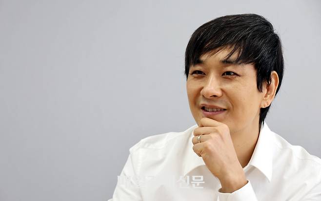 정진혁 교보증권 투자공학본부 고문이 지난 13일 서울 여의도 교보증권 본사에서 매일경제와 인터뷰하고 있다. [김재훈기자]