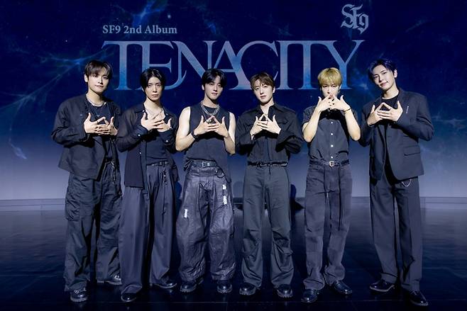 그룹 SF9이 26일 오후 서울 마포구 큐브컨벤션센터에서 정규 2집 '테너시티' 쇼케이스를 열었다. FNC엔터테인먼트 제공