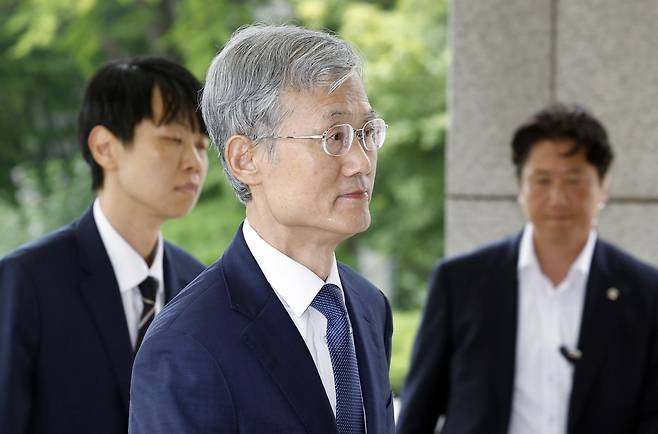 조희대 대법원장이 28일 오전 서울시 서초구 서초동 대법원으로 출근하고 있다. 2026.8.28/뉴스1