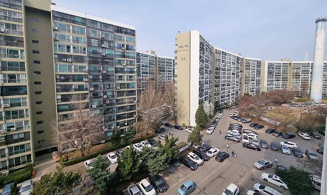 재건축이 예정된 서울시 강남구 대치동 은마아파트 단지 모습.  매경DB
